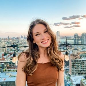 Meet your Posher, Ashley